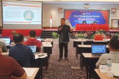 Penutupan pelatihan satpam kualifikasi gada utama