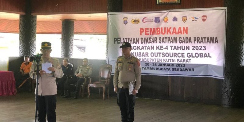 Polres Kapuas dan Satpam Gelar Baksos